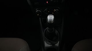 Used 2020 Renault Duster 110 PS RXZ MT Diesel Diesel Manual interior GEAR  KNOB VIEW
