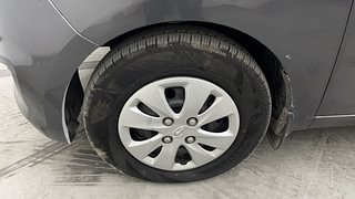 Used 2012 Hyundai i10 [2010-2016] Sportz 1.2 Petrol Petrol Manual tyres LEFT FRONT TYRE RIM VIEW