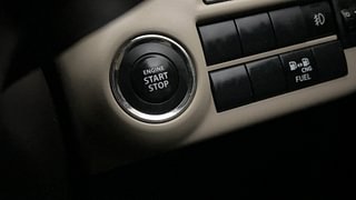 Used 2023 Toyota Glanza G E-CNG Petrol+cng Manual top_features Keyless start