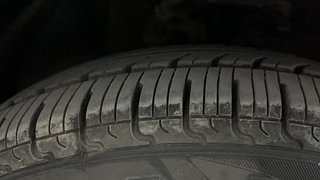 Used 2012 Hyundai i10 [2010-2016] Sportz 1.2 Petrol Petrol Manual tyres RIGHT FRONT TYRE TREAD VIEW