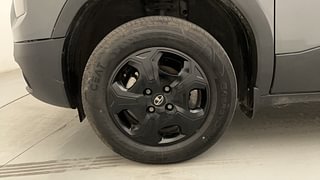 Used 2023 Tata Punch Accomplished iCNG Petrol+cng Manual tyres LEFT FRONT TYRE RIM VIEW