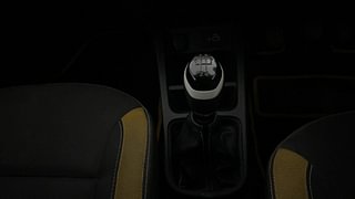 Used 2023 Renault Kwid Climber 1.0l SCE Petrol MT Dual Tone Petrol Manual interior GEAR  KNOB VIEW