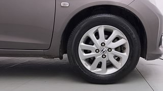 Used 2014 Honda Mobilio [2014-2017] V Diesel Diesel Manual tyres RIGHT FRONT TYRE RIM VIEW
