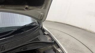 Used 2011 Maruti Suzuki Swift [2007-2011] VXi Petrol Manual engine ENGINE LEFT SIDE HINGE & APRON VIEW