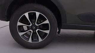 Used 2021 tata Nexon XZA Plus (O) AMT Petrol Automatic tyres RIGHT REAR TYRE RIM VIEW
