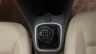 Used 2021 Volkswagen Vento Highline 1.0L TSI Petrol Manual interior GEAR  KNOB VIEW
