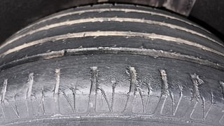 Used 2016 Maruti Suzuki Vitara Brezza [2016-2020] ZDi Diesel Manual tyres LEFT REAR TYRE TREAD VIEW