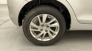 Used 2013 Maruti Suzuki Swift [2011-2017] ZXi Petrol Manual tyres RIGHT REAR TYRE RIM VIEW