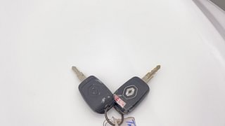 Used 2023 Renault Kwid Climber 1.0l SCE Petrol MT Dual Tone Petrol Manual extra CAR KEY VIEW