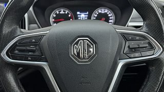 Used 2019 MG Motors Hector 1.5 Smart DCT Petrol Automatic top_features Cruise control