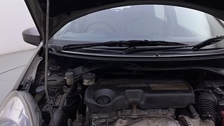 Used 2014 Honda Mobilio [2014-2017] V Diesel Diesel Manual engine ENGINE RIGHT SIDE HINGE & APRON VIEW
