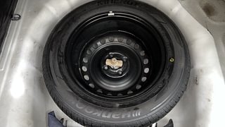 Used 2019 Hyundai Verna [2017-2020] 1.6 VTVT SX (O) AT Petrol Automatic tyres SPARE TYRE VIEW