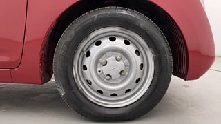 Used 2018 Hyundai Eon [2011-2018] Era + Petrol Manual tyres RIGHT FRONT TYRE RIM VIEW