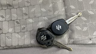 Used 2014 Maruti Suzuki Wagon R 1.0 [2010-2019] VXi Petrol Manual extra CAR KEY VIEW