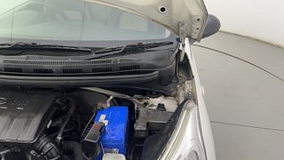 Used 2018 Hyundai Grand i10 [2017-2020] Magna 1.2 Kappa VTVT Petrol Manual engine ENGINE LEFT SIDE HINGE & APRON VIEW