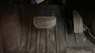 Used 2018 Maruti Suzuki Baleno [2015-2019] Alpha AT Petrol Petrol Automatic interior PEDALS VIEW