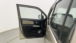 Used 2014 Maruti Suzuki Wagon R 1.0 [2010-2019] VXi Petrol Manual interior LEFT FRONT DOOR OPEN VIEW