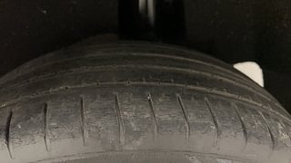 Used 2018 Maruti Suzuki Baleno [2015-2019] Alpha AT Petrol Petrol Automatic tyres LEFT REAR TYRE TREAD VIEW