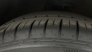 Used 2014 Hyundai Xcent SX 1.2 (O) Petrol Manual tyres RIGHT FRONT TYRE TREAD VIEW