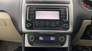 Used 2015 Volkswagen Polo [2015-2019] Highline1.2L (P) Petrol Manual top_features Integrated (in-dash) music system