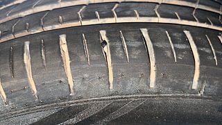 Used 2020 Hyundai Verna SX Opt Petrol Petrol Manual tyres RIGHT FRONT TYRE TREAD VIEW