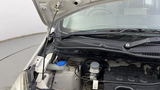 Used 2015 Maruti Suzuki Wagon R 1.0 [2010-2019] VXi Petrol Manual engine ENGINE RIGHT SIDE HINGE & APRON VIEW