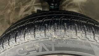 Used 2015 Maruti Suzuki Wagon R 1.0 [2010-2019] VXi Petrol Manual tyres RIGHT FRONT TYRE TREAD VIEW