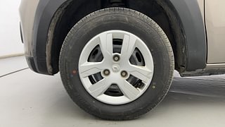 Used 2016 Renault Kwid [2015-2019] 1.0 RXT AMT Petrol Automatic tyres LEFT FRONT TYRE RIM VIEW