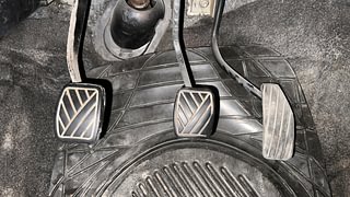 Used 2014 Maruti Suzuki Wagon R 1.0 [2010-2019] VXi Petrol Manual interior PEDALS VIEW