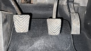 Used 2015 Hyundai Elite i20 [2014-2018] Sportz 1.2 Petrol Manual interior PEDALS VIEW