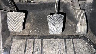 Used 2017 Hyundai Elite i20 [2014-2018] Asta 1.2 (O) Petrol Manual interior PEDALS VIEW