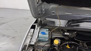 Used 2019 Renault Kwid [2015-2019] RXL Petrol Manual engine ENGINE RIGHT SIDE HINGE & APRON VIEW