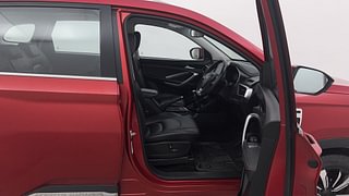 Used 2020 MG Motors Hector 2.0 Sharp Diesel Manual interior RIGHT SIDE FRONT DOOR CABIN VIEW