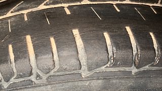 Used 2015 Hyundai Elite i20 [2014-2018] Sportz 1.2 Petrol Manual tyres RIGHT REAR TYRE TREAD VIEW