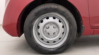 Used 2018 Hyundai Eon [2011-2018] Era + Petrol Manual tyres LEFT FRONT TYRE RIM VIEW