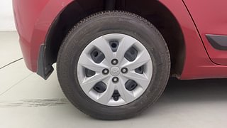 Used 2015 Hyundai Elite i20 [2014-2018] Sportz 1.2 Petrol Manual tyres RIGHT REAR TYRE RIM VIEW