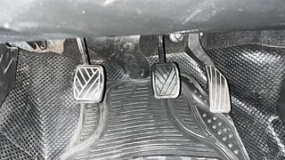 Used 2016 Maruti Suzuki Swift [2011-2017] VXi Petrol Manual interior PEDALS VIEW