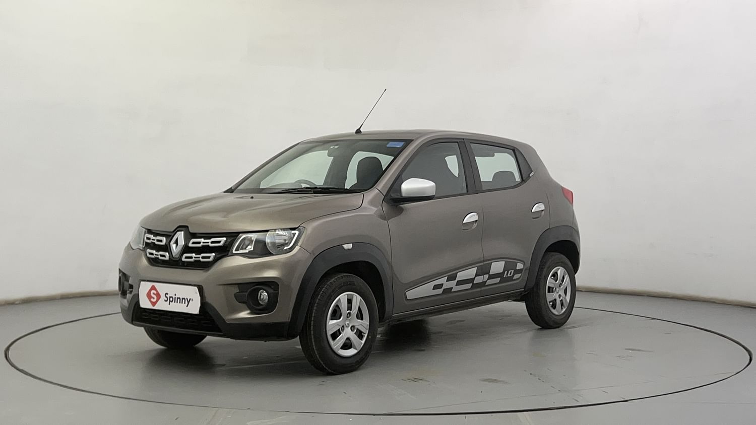 LEFT FRONT CORNER VIEW