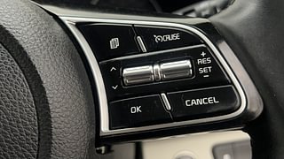 Used 2021 Kia Seltos HTX G Petrol Manual top_features Cruise control
