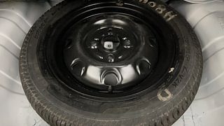 Used 2016 Maruti Suzuki Alto K10 [2014-2019] VXI AMT Petrol Automatic tyres SPARE TYRE VIEW