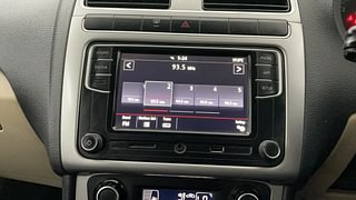 Used 2017 Volkswagen Polo [2014-2020] Highline 1.5 (D) Diesel Manual top_features Integrated (in-dash) music system