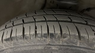 Used 2021 Maruti Suzuki Alto 800 Vxi Petrol Manual tyres RIGHT FRONT TYRE TREAD VIEW