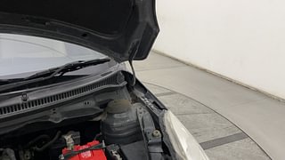 Used 2016 Maruti Suzuki Swift [2011-2017] VXi Petrol Manual engine ENGINE LEFT SIDE HINGE & APRON VIEW