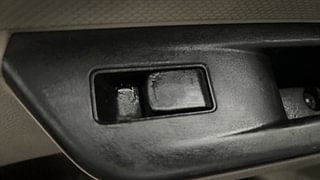 Used 2015 Maruti Suzuki Celerio VXI Petrol Manual top_features Rear power window