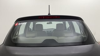 Used 2016 Maruti Suzuki Swift [2011-2017] VXi Petrol Manual exterior BACK WINDSHIELD VIEW