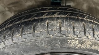 Used 2015 Maruti Suzuki Wagon R 1.0 [2010-2019] VXi Petrol Manual tyres LEFT FRONT TYRE TREAD VIEW
