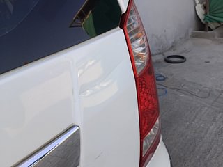 Used 2015 Maruti Suzuki Wagon R 1.0 [2010-2019] VXi Petrol Manual dents MINOR DENT