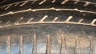 Used 2014 Maruti Suzuki Wagon R 1.0 [2010-2019] VXi Petrol Manual tyres LEFT REAR TYRE TREAD VIEW