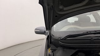 Used 2017 Hyundai Elite i20 [2014-2018] Asta 1.2 (O) Petrol Manual engine ENGINE RIGHT SIDE HINGE & APRON VIEW