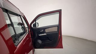Used 2015 Maruti Suzuki Wagon R 1.0 [2010-2019] VXi Petrol Manual interior RIGHT FRONT DOOR OPEN VIEW